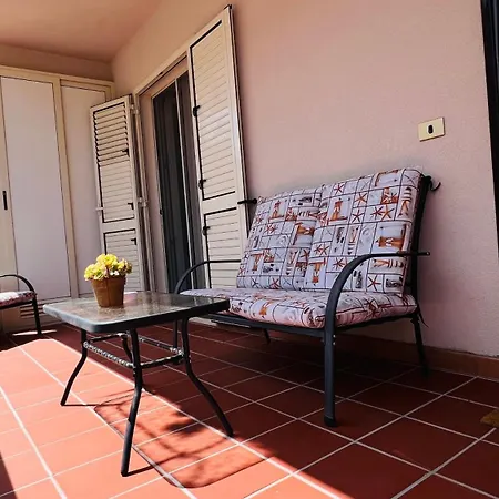 Casa Rita - House With Garden And Bbq Grill サンタンドレーア・アポストロ・デッロ・イオーニオ